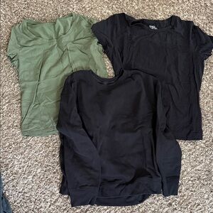 Black & Olive Top Bundle - 2 Casual Tees and Sweatshirt extra large